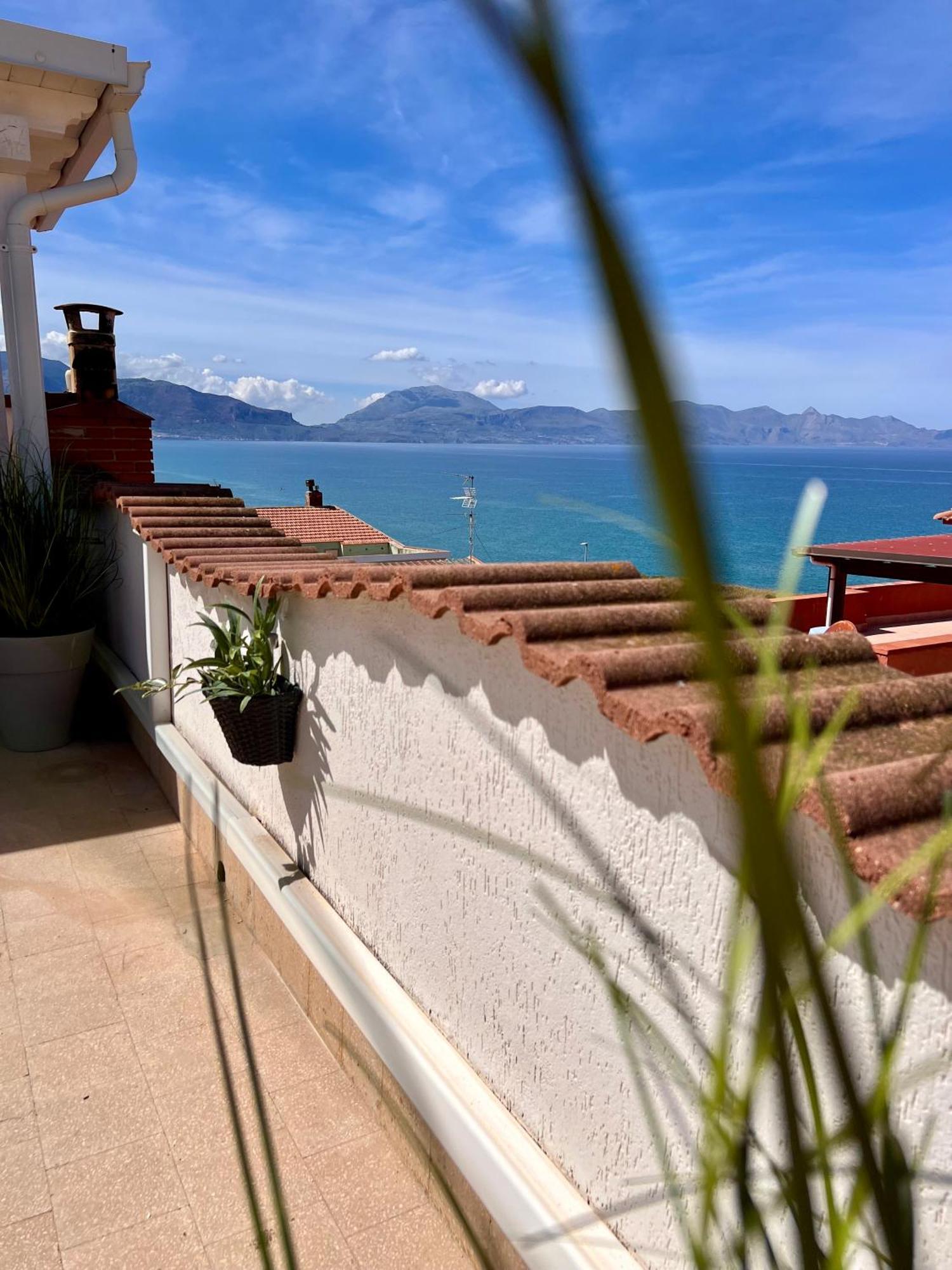 Casa Vacanze Anna Balestrate Eksteriør bilde